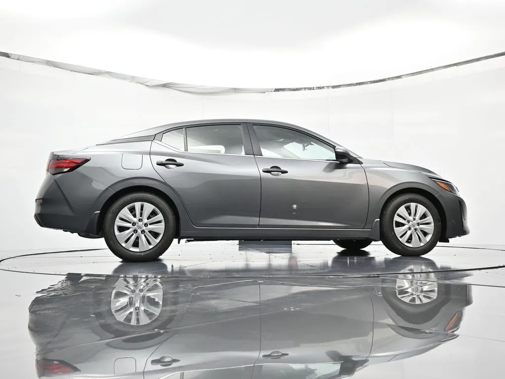 2025 Nissan Sentra S - Photo 40