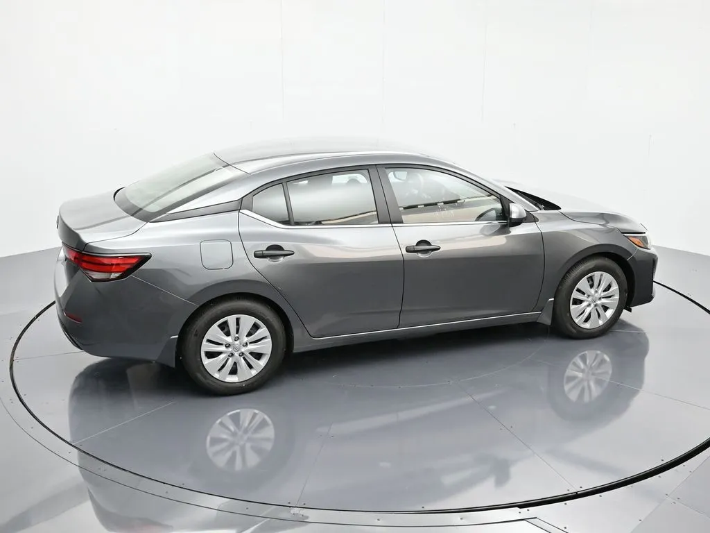 2025 Nissan Sentra S - Photo 32
