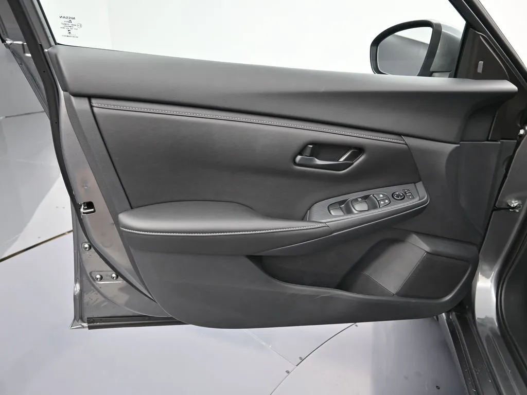 2025 Nissan Sentra S - Photo 10