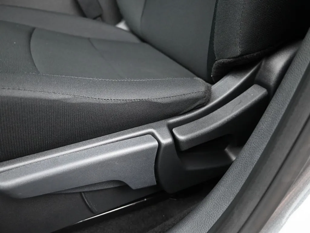 2025 Nissan Sentra S - Photo 12