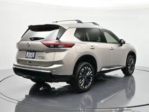 More photos of 2026 Nissan Rogue Platinum at Beck Nissan, FL
