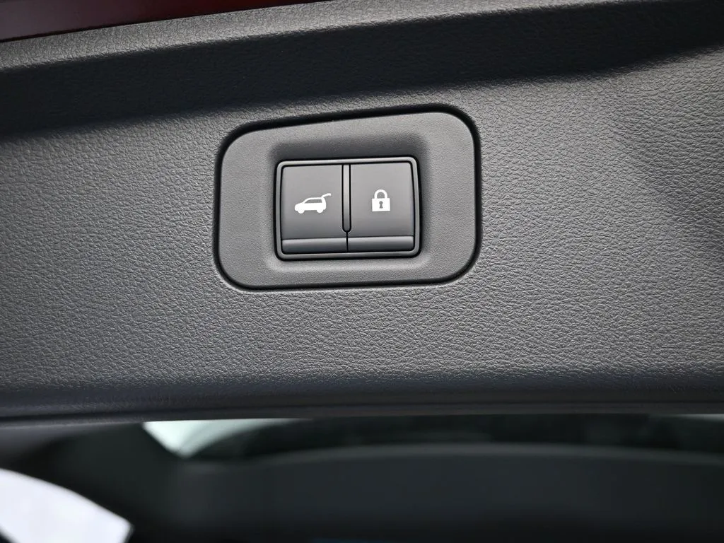 2025 Nissan Armada Platinum - Photo 25