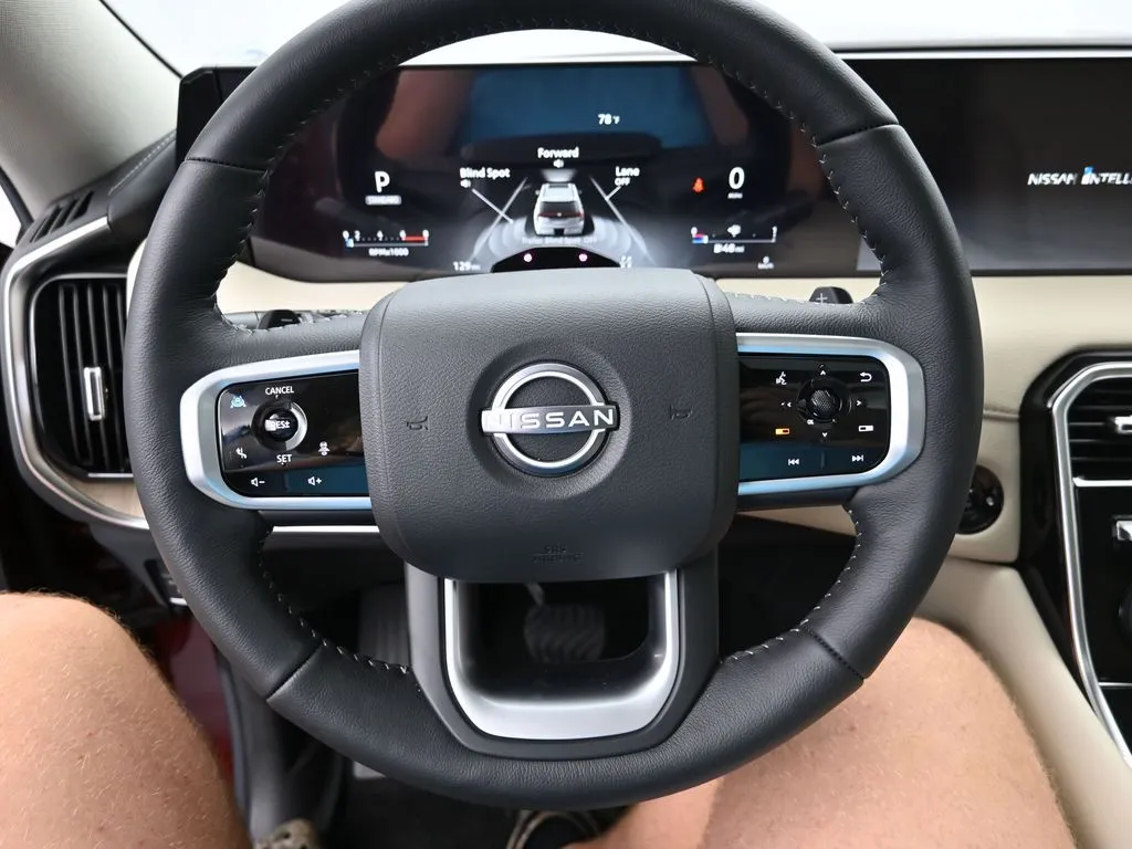 2025 Nissan Armada Platinum - Photo 14