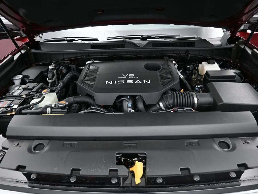 2025 Nissan Armada Platinum - Photo 30