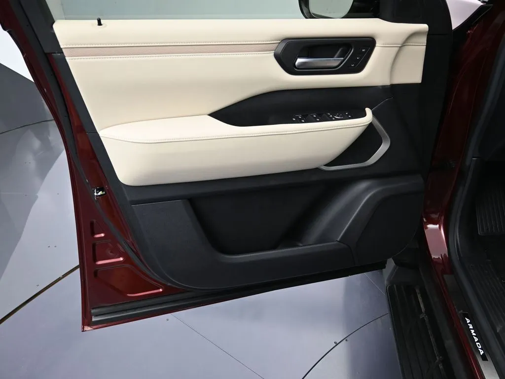 2025 Nissan Armada Platinum - Photo 10