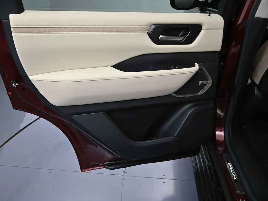 2025 Nissan Armada Platinum - Photo 20