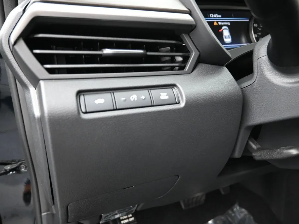 2025 Nissan Altima SV - Photo 12
