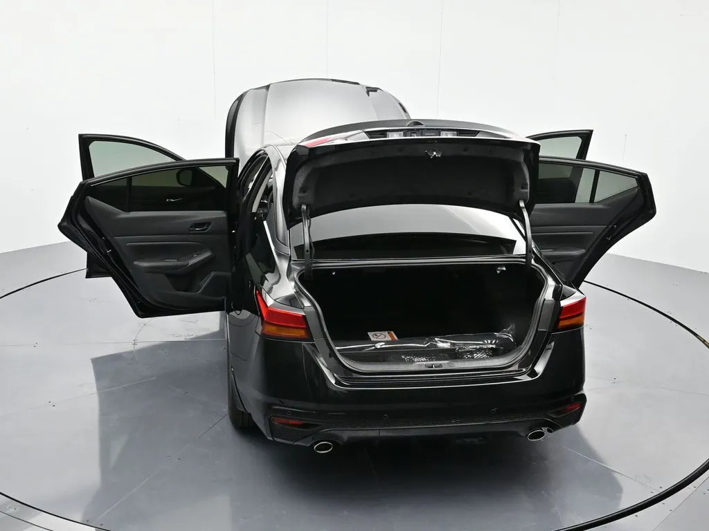 2025 Nissan Altima SV - Photo 46
