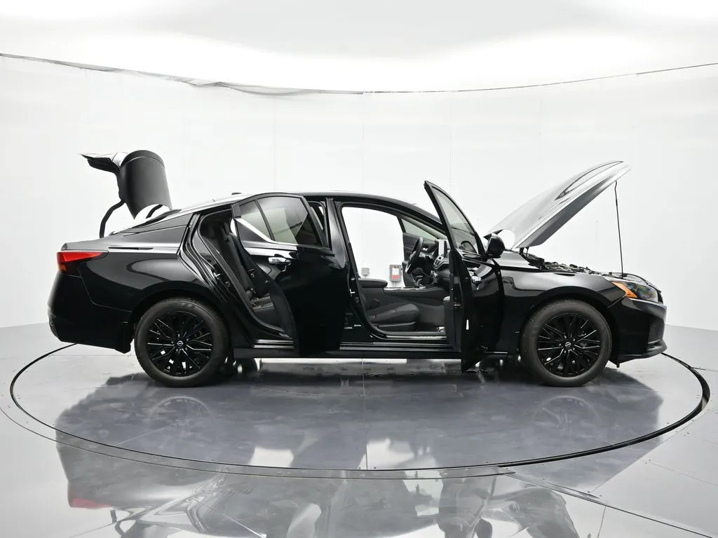 2025 Nissan Altima SV - Photo 48