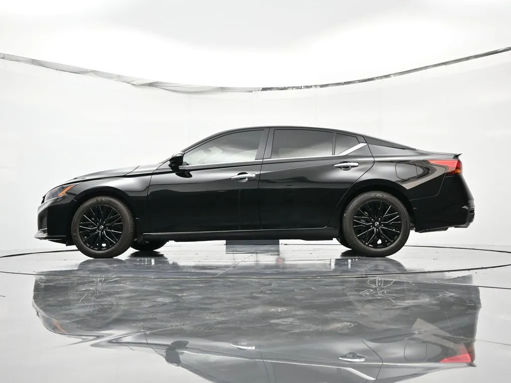 2025 Nissan Altima SV - Photo 44