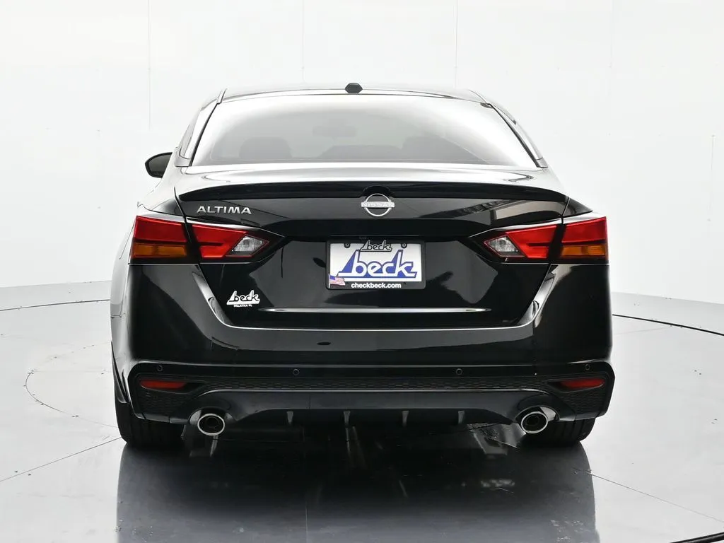 2025 Nissan Altima SV - Photo 6