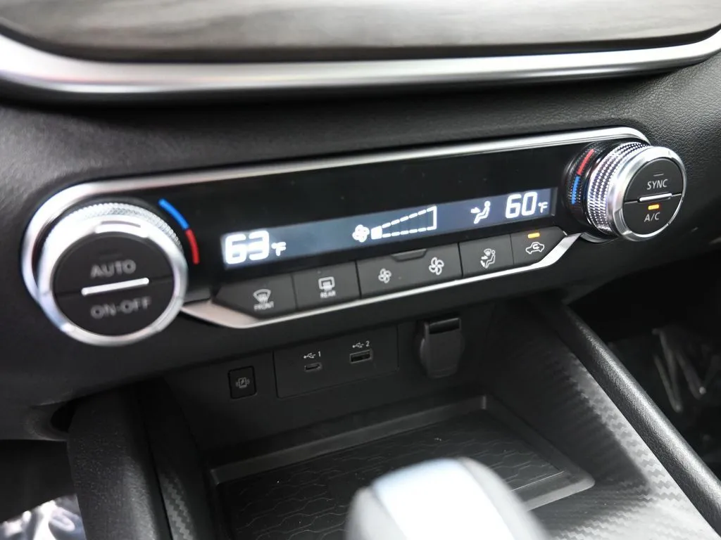2025 Nissan Altima SV - Photo 18