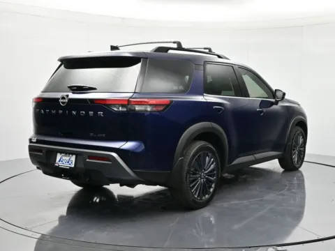More photos of 2026 Nissan Pathfinder SL at Beck Nissan, FL