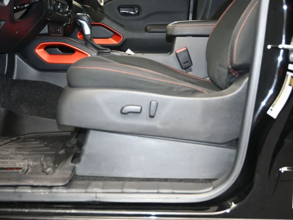 2023 Nissan Frontier PRO-X - Photo 21