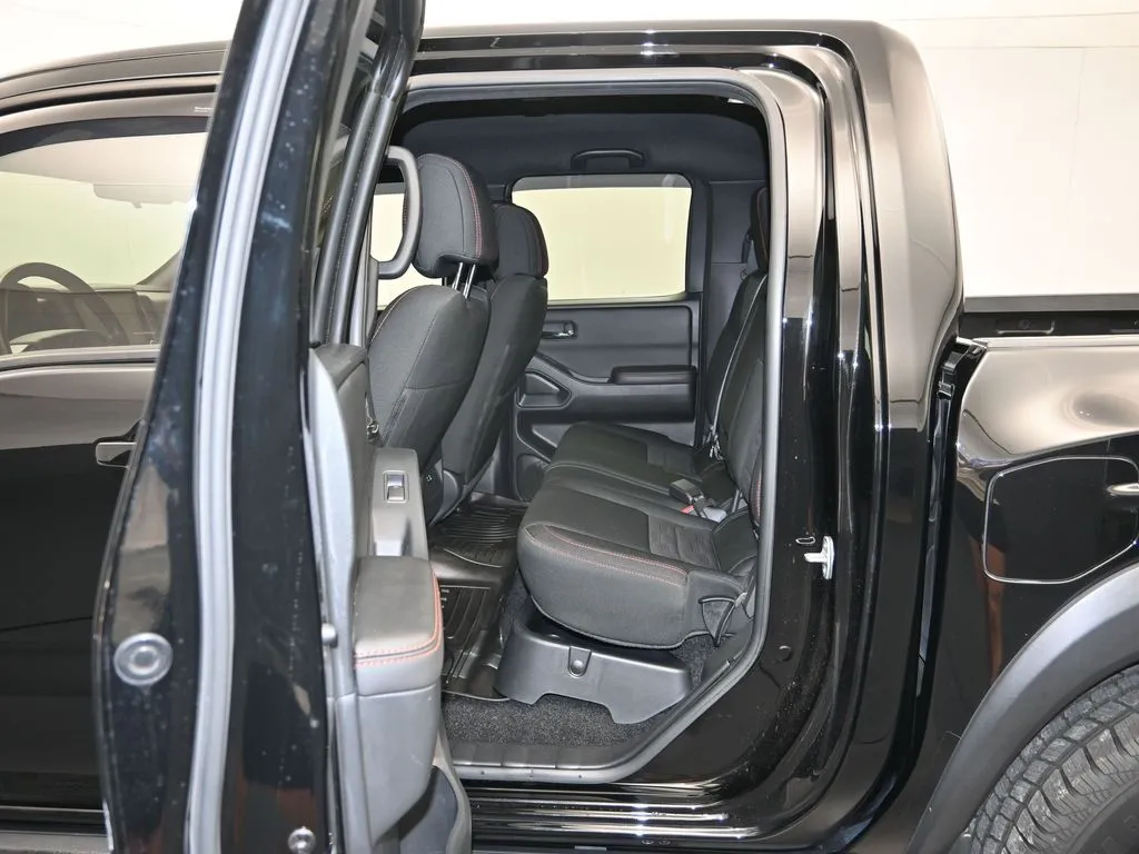 2023 Nissan Frontier PRO-X - Photo 22