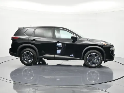 More photos of 2024 Nissan Rogue SV at Beck Nissan, FL