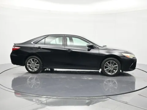 More photos of 2016 Toyota Camry SE at Beck Nissan, FL