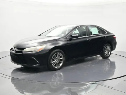 Black 2016 Toyota Camry SE for sale in Palatka, FL