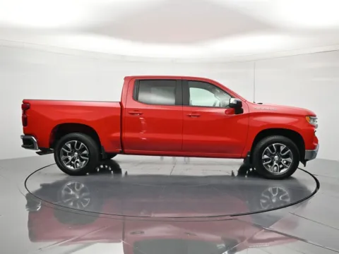 More photos of 2022 Chevrolet Silverado 1500 LT at Beck Nissan, FL