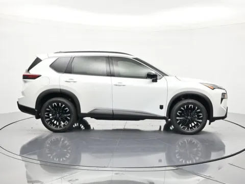 More photos of 2026 Nissan Rogue Dark Armor at Beck Nissan, FL