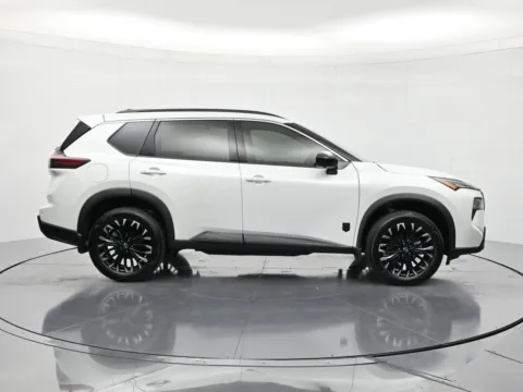 More photos of 2026 Nissan Rogue Dark Armor at Beck Nissan, FL