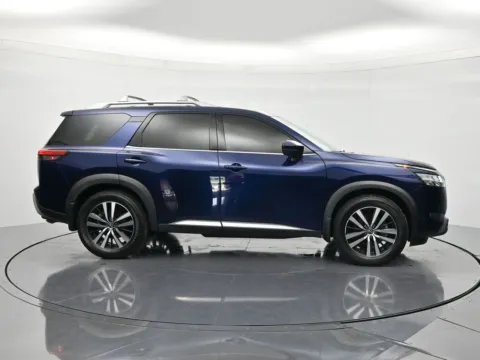 More photos of 2024 Nissan Pathfinder Platinum at Beck Nissan, FL
