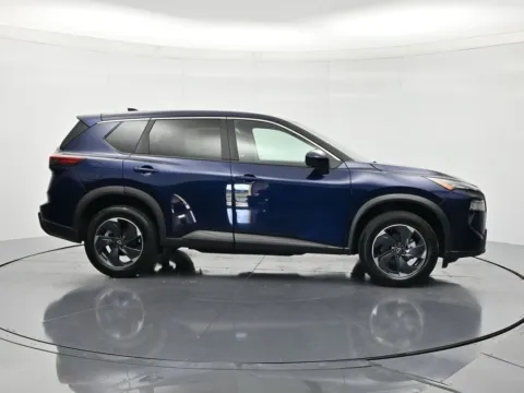 More photos of 2024 Nissan Rogue SV at Beck Nissan, FL