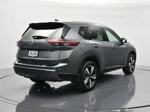 More photos of 2024 Nissan Rogue SL at Beck Nissan, FL