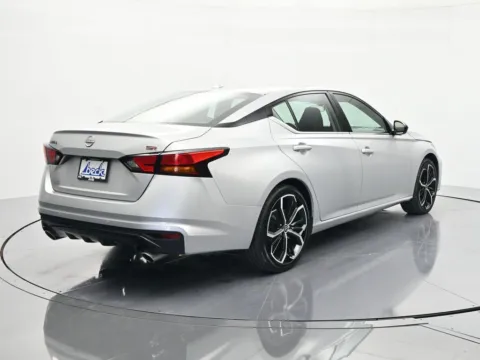 More photos of 2024 Nissan Altima 2.5 SR at Beck Nissan, FL