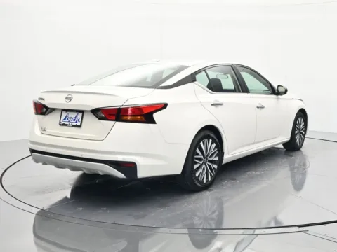 More photos of 2025 Nissan Altima 2.5 SV at Beck Nissan, FL