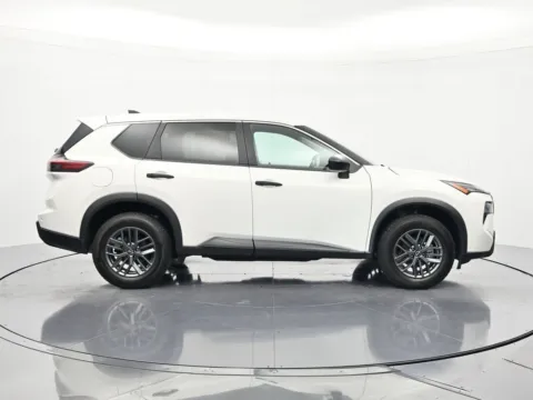 More photos of 2024 Nissan Rogue S at Beck Nissan, FL