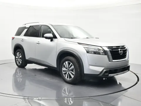 Another view of 2025 Nissan Pathfinder SL for sale in Palatka, FL at Beck Nissan