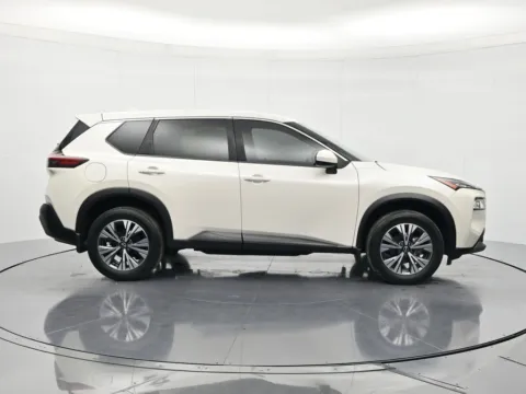 More photos of 2023 Nissan Rogue SV at Beck Nissan, FL