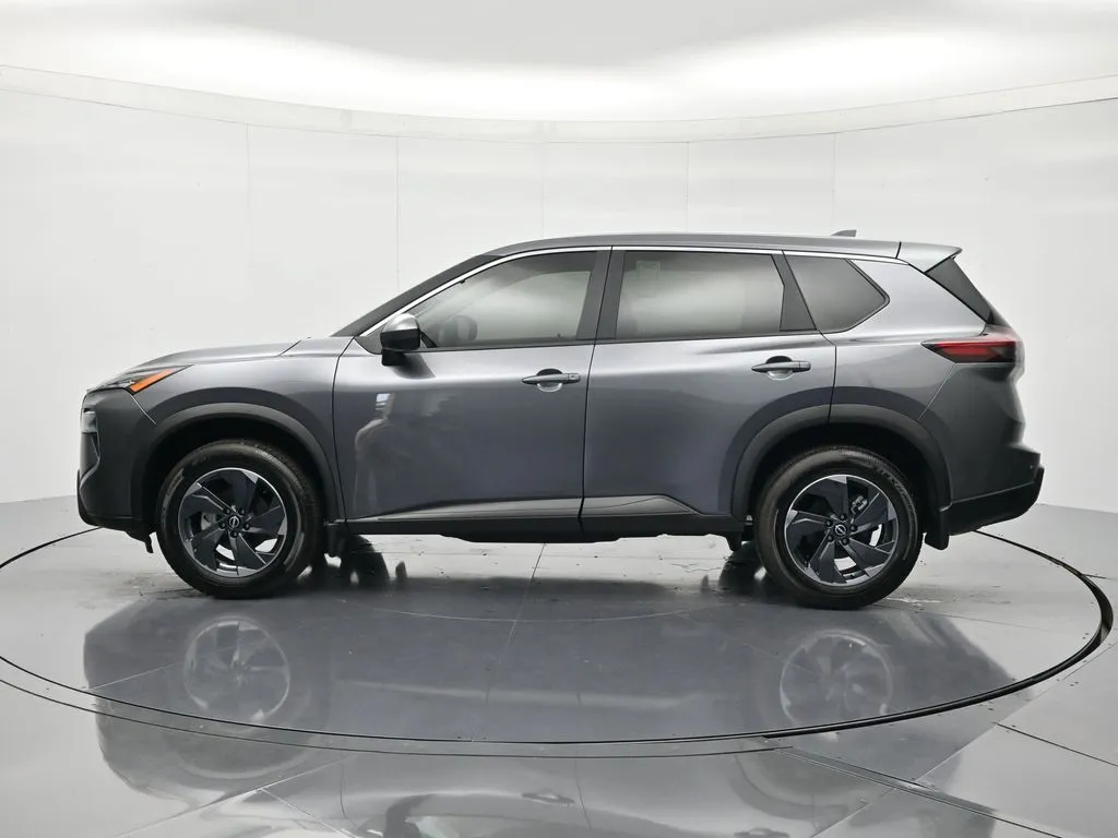 2026 Nissan Rogue SV - Photo 8