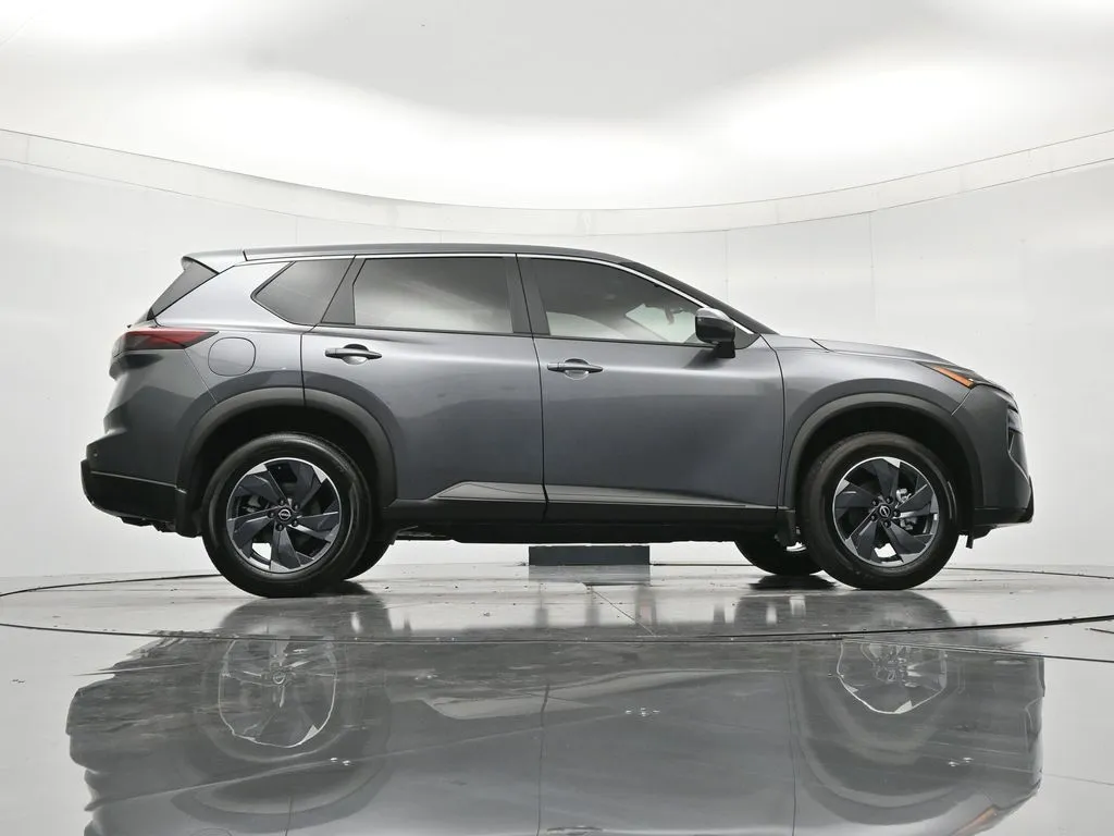 2026 Nissan Rogue SV - Photo 39