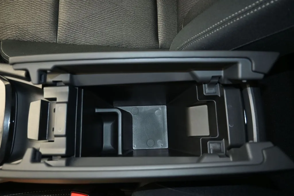 2026 Nissan Rogue SV - Photo 19