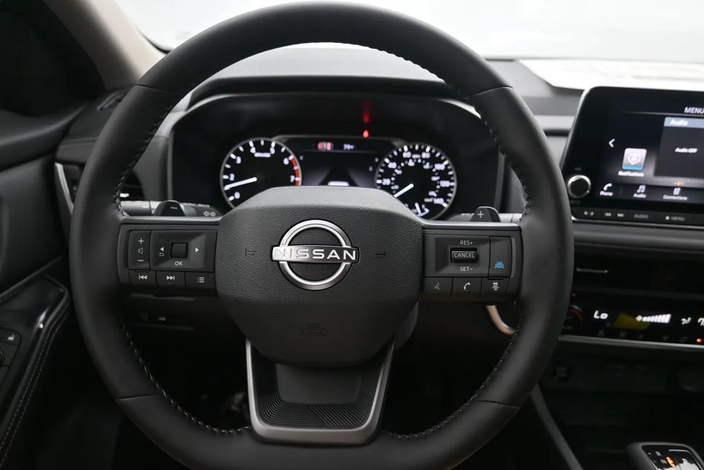 2026 Nissan Rogue SV - Photo 13