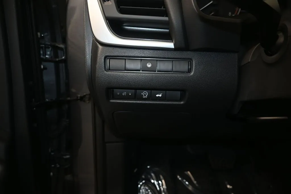 2026 Nissan Rogue SV - Photo 12