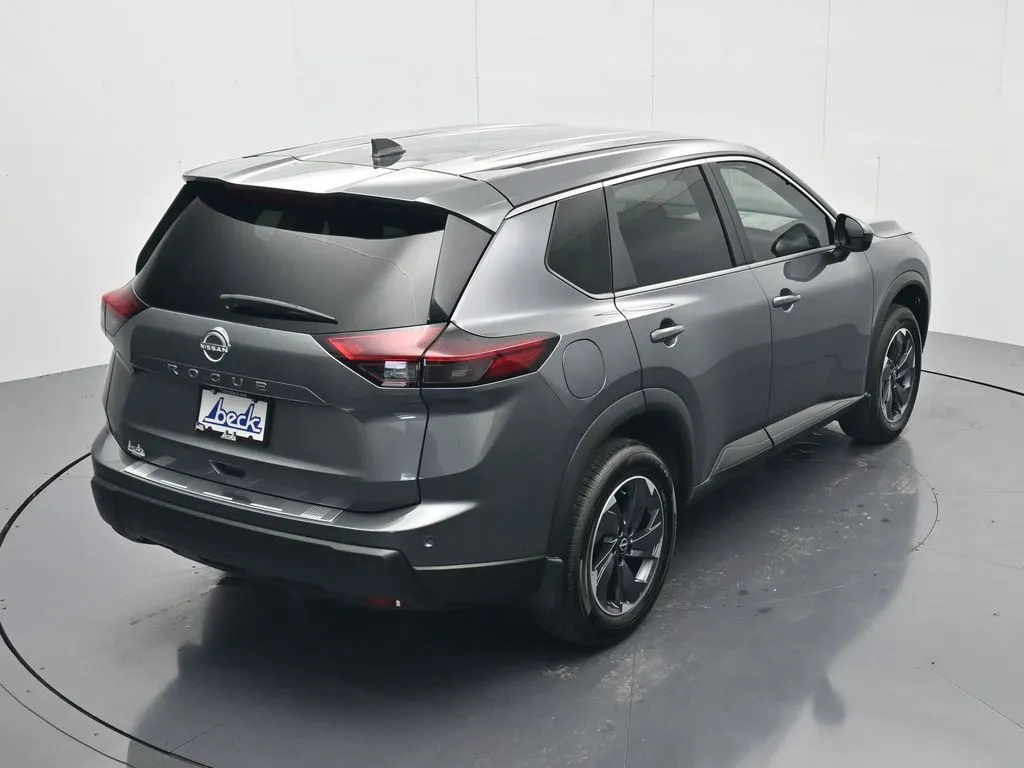 2026 Nissan Rogue SV - Photo 32