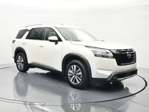 Another view of 2022 Nissan Pathfinder SL for sale in Palatka, FL at Beck Nissan