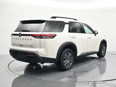 More photos of 2024 Nissan Pathfinder SV at Beck Nissan, FL