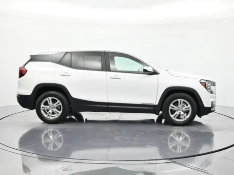 More photos of 2024 GMC Terrain SLE at Beck Nissan, FL