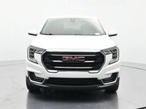 Photos of 2024 GMC Terrain SLE for sale in Palatka, FL at Beck Nissan