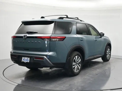 More photos of 2026 Nissan Pathfinder SL at Beck Nissan, FL