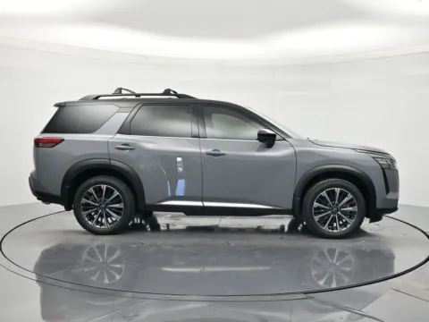 More photos of 2026 Nissan Pathfinder Platinum at Beck Nissan, FL