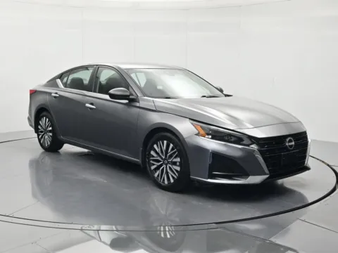 Another view of 2024 Nissan Altima 2.5 SV for sale in Palatka, FL at Beck Nissan