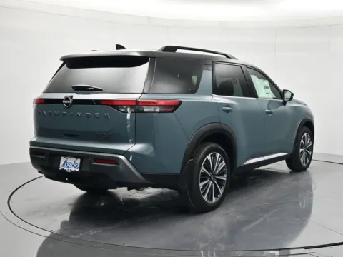 More photos of 2026 Nissan Pathfinder Platinum at Beck Nissan, FL