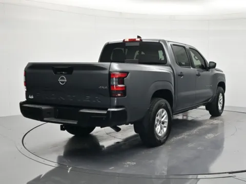 More photos of 2027 Nissan Frontier S at Beck Nissan, FL