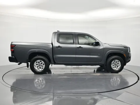 More photos of 2027 Nissan Frontier S at Beck Nissan, FL