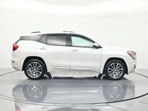 More photos of 2024 GMC Terrain Denali at Beck Nissan, FL